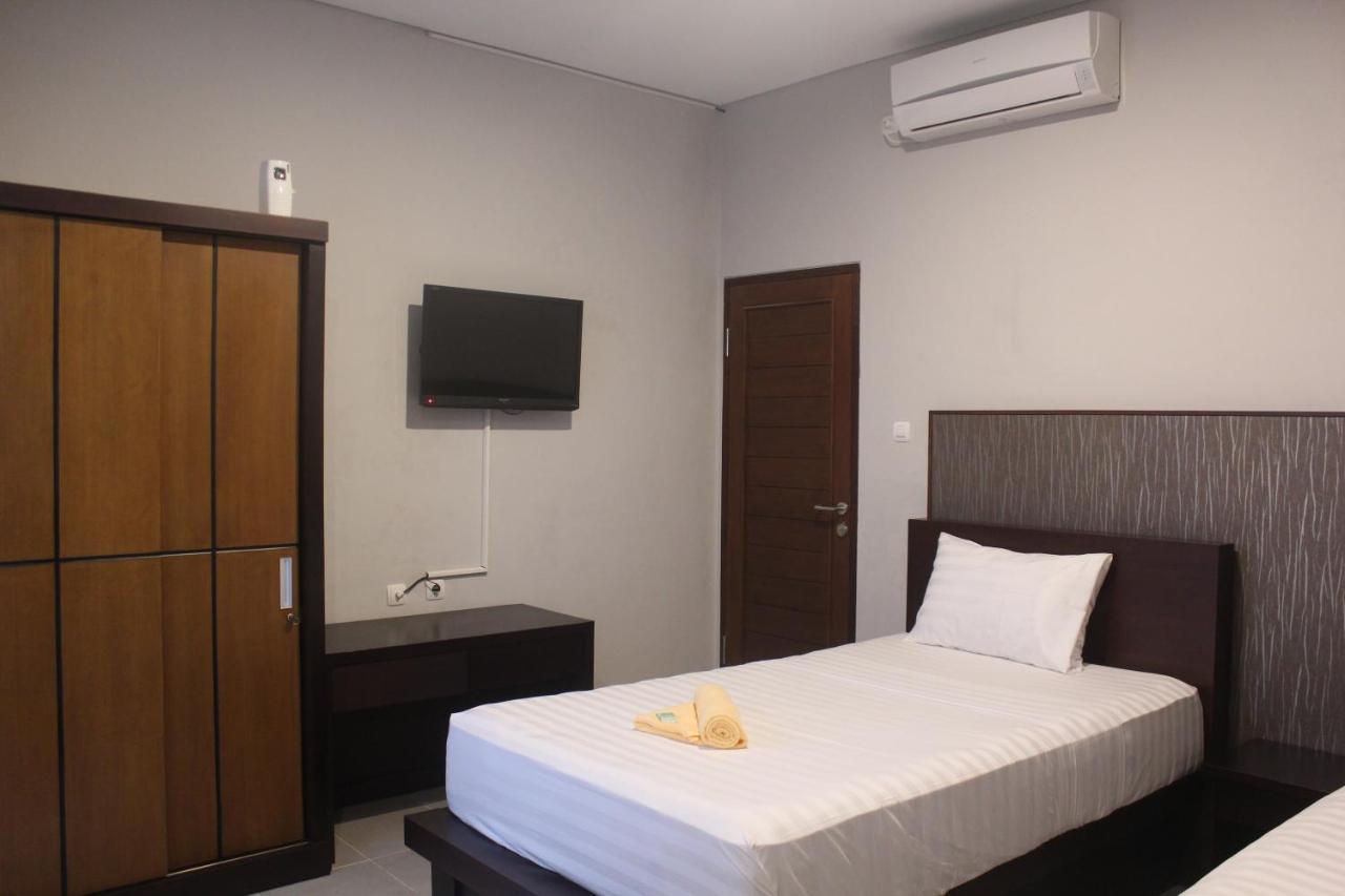 New Asta Graha Guesthouse Jimbaran  Exterior photo